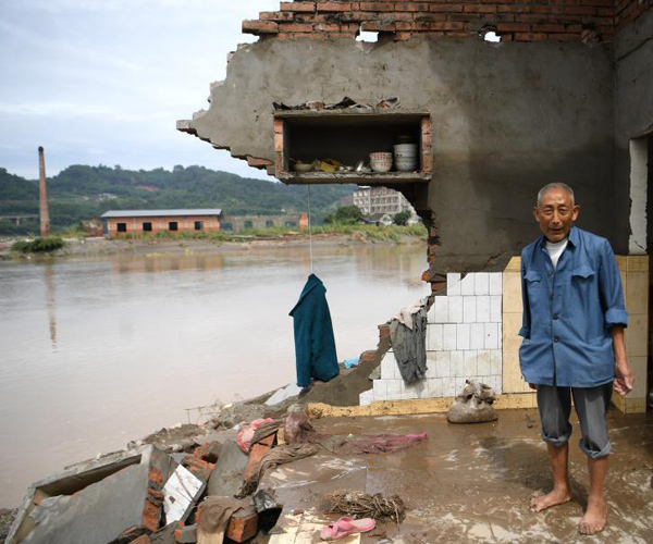 มณฑลเสฉวนอพยพชาวบ้านตำบลเถี่ยหลูกว่า 1,300 คนหนีภัยน้ำท่วม_fororder_sichuan2