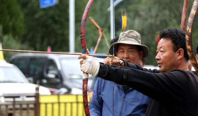 อำเภอเจียนจา “บ้านเกิดกีฬายิงธนูจีน” จัดแข่งยิงธนูประจำปี_fororder_0817shejian1