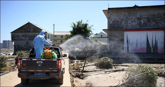 หมู่บ้านที่ประสบอุทกภัยหนักเร่งทำความสะอาดหลังน้ำลด_fororder_20200826yibinhongshui5