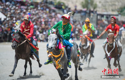การแข่งม้าที่อำเภอเจียงจือ เขตทิเบต