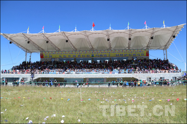 เปิดเทศกาลแข่งม้าเก๋อซ่าเอ่อครั้งที่ 11 ที่ทิเบต