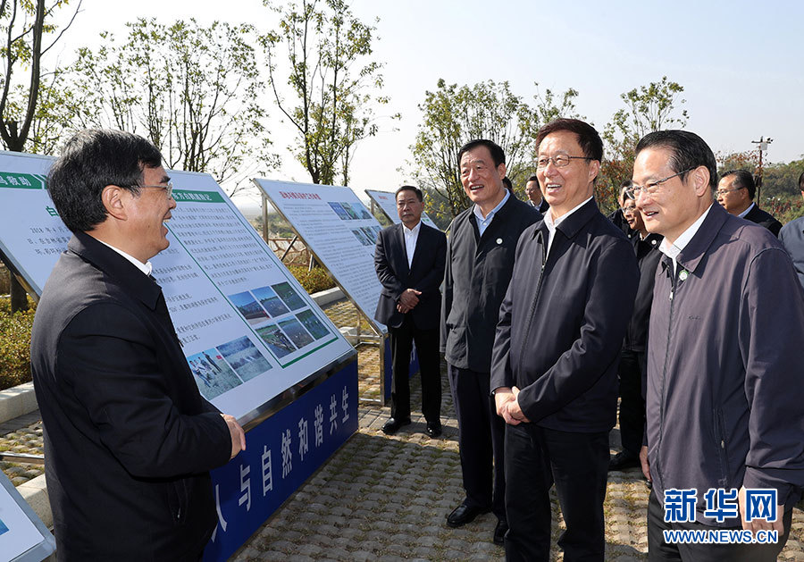 نائب رئيس مجلس الدولة الصيني يشدد على الابتكار والتنمية الخضراء خلال جولة تفقدية في جيانغشي