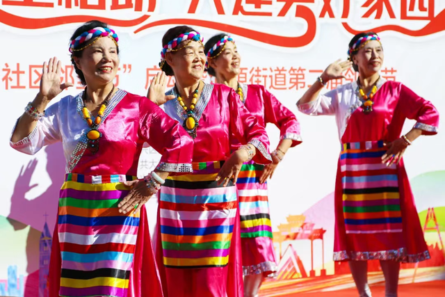 Orbit: Festival tetangga komunitas Beijing