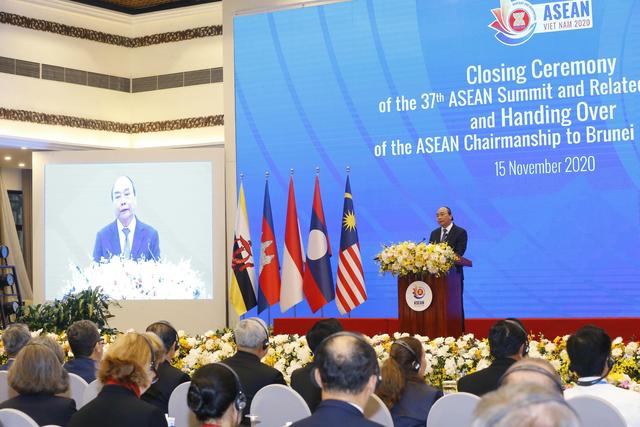 第37回ASEAN首脳会議閉幕、コロナ対応での連携を強調