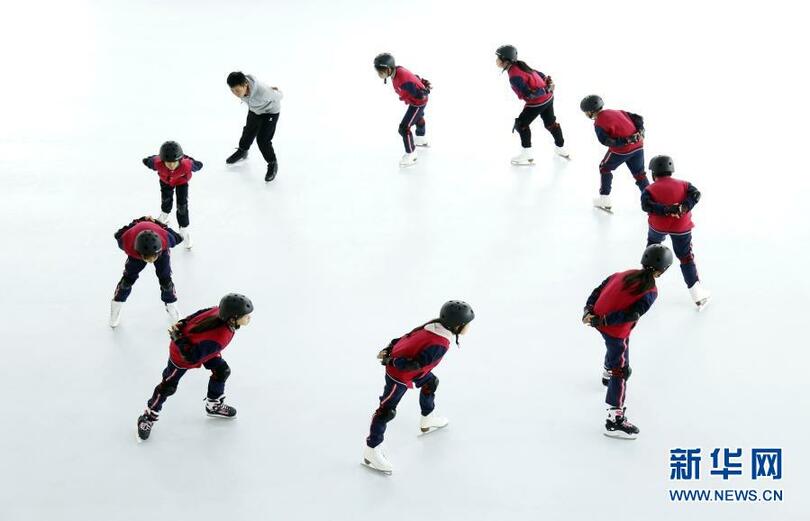 กีฬาประเภทหิมะน้ำแข็งฮิตในโรงเรียน