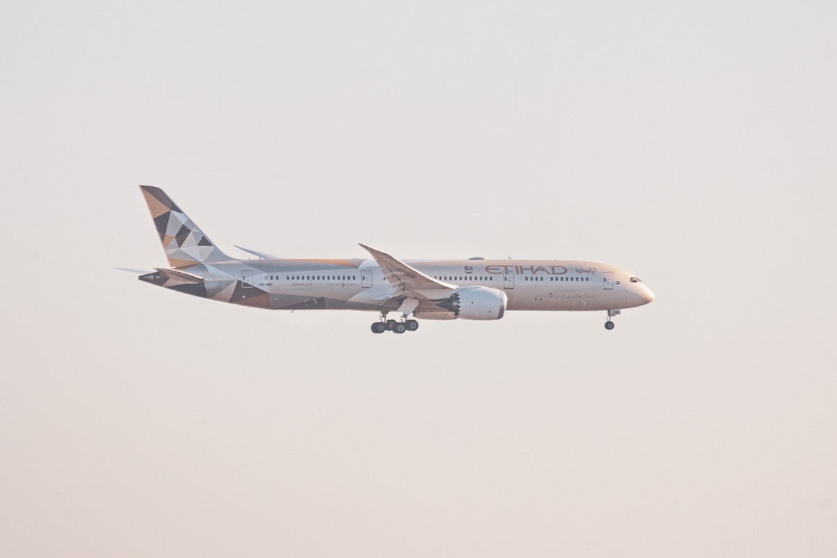 الاتحاد للطيران" تشغل رحلات مباشرة من بكين إلى أبوظبي في ديسمبر المقبل"
