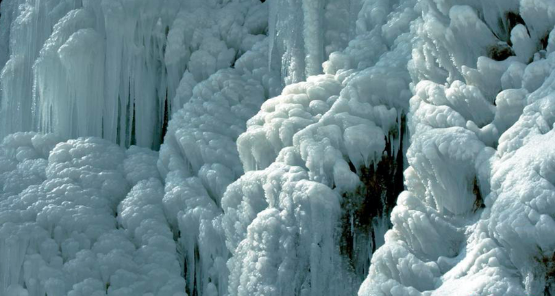 ความงามของน้ำแข็งย้อยที่มณฑลเสฉวน_fororder_截屏2021-01-08 上午11.45.35