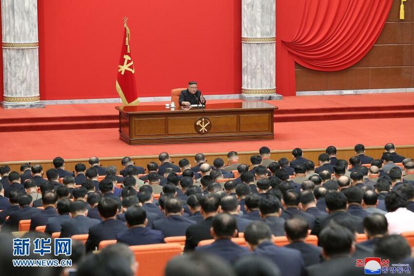 Xi Jinping Ucapkan Selamat Kepada Sekjen Baru Partai Buruh Korut Kim Jung-un_fororder_jinkorut2