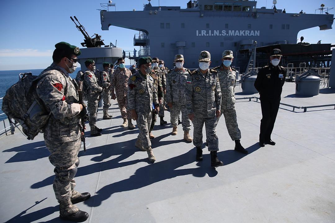 إيران تعلن استئناف الدوريات البحرية في البحر الأحمر_fororder_VCG31N1230559716