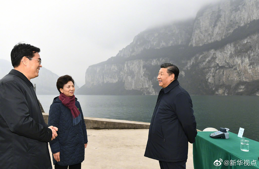 Xi Jinping Sampaikan Selamat Tahun Baru Imlek dalam Inspeksinya di Guizhou_fororder_xigui9