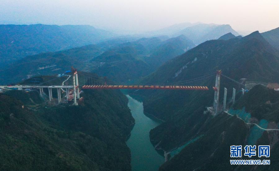 Jembatan Raksasa Yangbaoshan Guizhou Akan Dirampungkan_fororder_qq3
