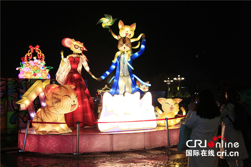 مدينة كايفنغ الصينية: جولة ليلية ساحرة للاستمتاع بثقافة أسرة سونغ القديمة_fororder_revju