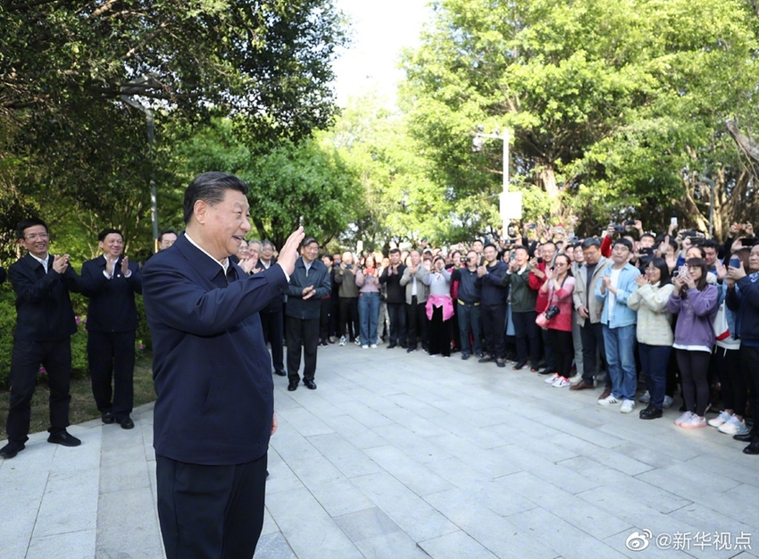 Xi Jinping Adakan Inspeksi di Fuzhou_fororder_xikao5