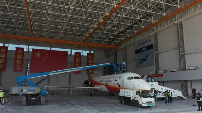中国初の国産大型航空機生産・試験飛行センターが竣工_fororder_0427照片1-2.JPG