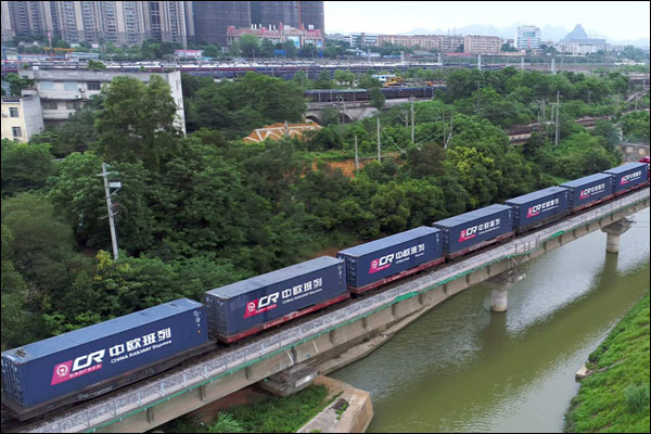 กวางสีเปิดการเดินรถไฟขนส่งสินค้าจีน-ยุโรปสายตรงข้ามพรมแดนขบวนแรก_fororder_20210519zobl3