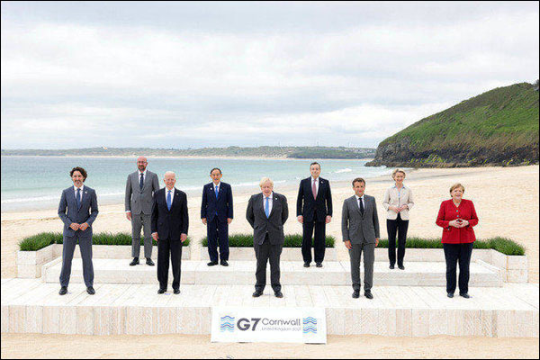 สื่อมวลชนและคนดังจากหลายประเทศมองว่า การประชุมสุดยอดผู้นำกลุ่ม G7 "ไม่ได้มาตรฐาน"_fororder_20210615G7
