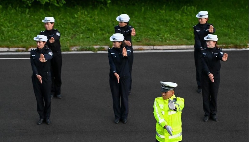 ตำรวจม้าหญิงบนที่ราบเจาซู เขตซินเจียง_fororder_骑警3
