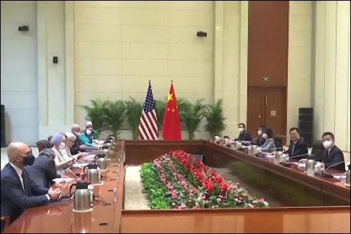 ความสัมพันธ์จีน-สหรัฐฯ อยู่ในภาวะหยุดชะงัก เพราะบางคนในสหรัฐถือจีนเป็น "ศัตรูทางความคิด"_fororder_20210726zm1