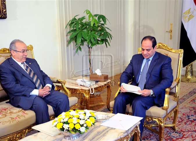 السيسي يستقبل وزير خارجية الجزائر ويبحث معه الأوضاع في ليبيا وتونس وأزمة سد النهضة_fororder_08021