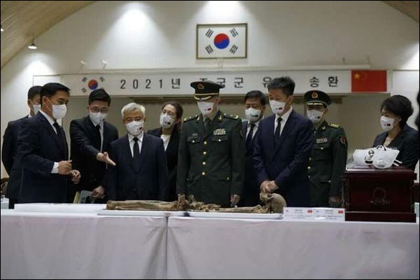 จัดพิธีบรรจุกระดูกวีรบุรุษทหารอาสาจีนครั้งที่ 8 ที่เกาหลีใต้_fororder_20210901zyj6