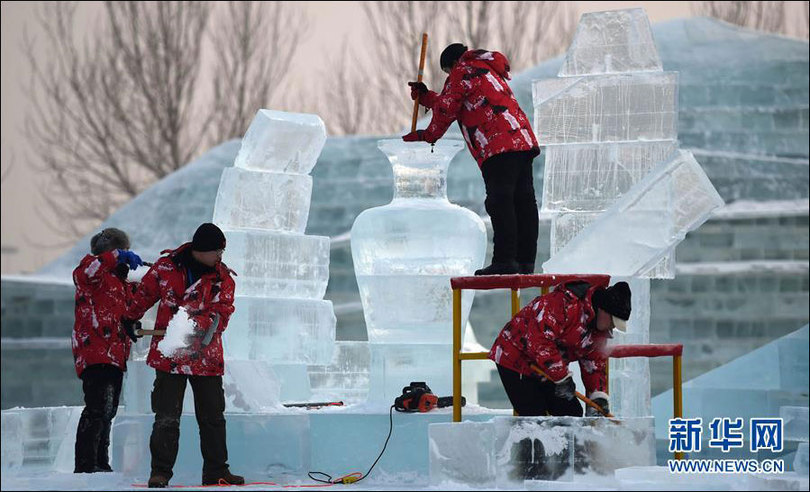เทศกาลแกะสลักน้ำแข็งที่เมืองฮาร์บิน