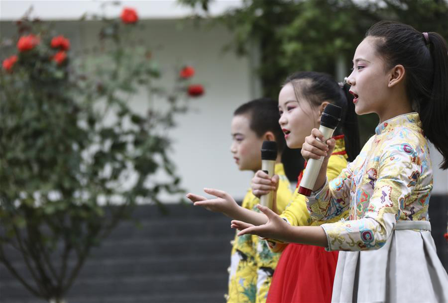 โรงเรียนจีนเน้นเผยแพร่มรดกทางวัฒนธรรมที่จับต้องไม่ได้ในโรงเรียน_fororder_20200803非遗9