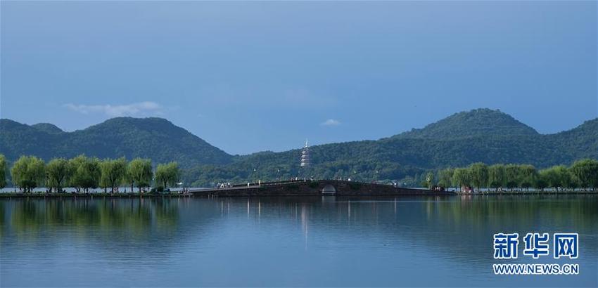 Pemandangan Musim Panas dan Gugur Danau Xihu_fororder_西湖2020081011