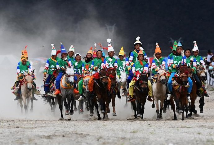 อำเภอตังสูงของทิเบตจัดเทศกาลแข่งม้า “ตัง จี๋เหริน”_fororder_1597113900