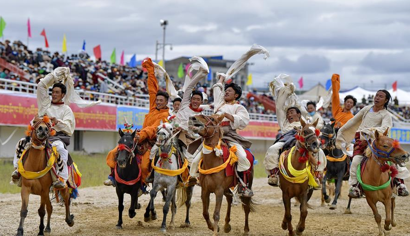 เมืองน่าฉวี่ของทิเบตจัดเทศกาลแข่งม้าเฉียงถังเชี่ยชิงเก๋อซ่าเหริ่อปี2020_fororder_1597116221(1)