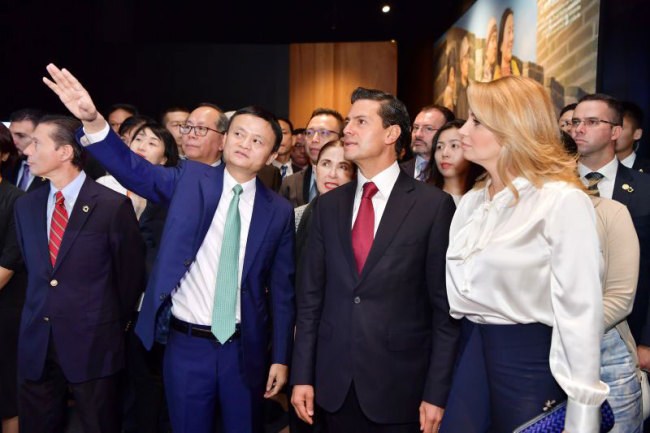 Mexican President Enrique Pena Nieto (2nd from Right), accompanied by Jack Ma (2nd from Left), founder and chairman of Chinese e-commerce giant Alibaba, pays a visit to Alibaba headquarters in Hangzhou, east China’s Zhejiang Province, on September 6, 2017. [Photo: ifeng.com]