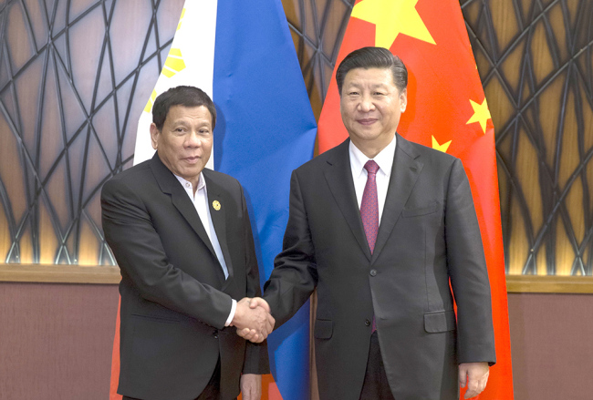 Chinese President Xi Jinping when he meets with Philippines President Rodrigo Duterte in Da Nang, Vietnam, on Saturday.[Photo: Xinhua/Fei Maohua]