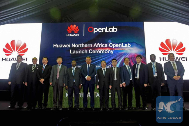 On the sidelines of the Cairo ICT 2017 on Dec. 7, China's Huawei announces launching OpenLab as a regional springboard in the Egyptian capital city. Huawei corporation is helping promote innovation, digital transformation and ICT-based solutions in Egypt and North African countries. [Photo: Xinhua]