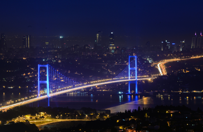 This Oct. 11, 2013 file photo shows the Bosporus Bridge which connects the Asian, right, and European sides of the city in Istanbul, Turkey.[Photo: AP/File]