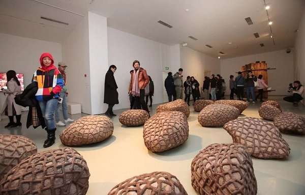 An egg-shaped artwork presented by Chinese artist Sui Jianguo is on display at "Rhizome," an ongoing exhibition of Chinese contemporary art at the Today Art Museum in Beijing. The exhibition will run until March 4 , 2018. [Photo: todayartmuseum.com]