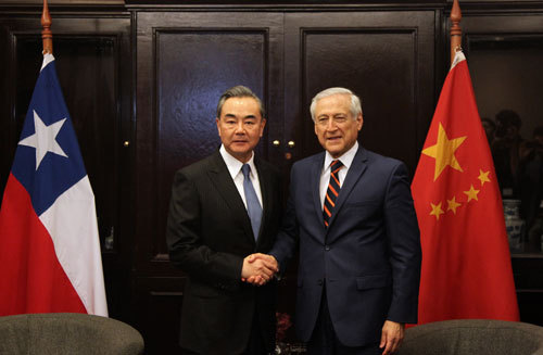 Chinese Foreign Minister Wang Yi meets his Chilean counterpart on January 21, 2018. [Photo: meldingcloud.com]