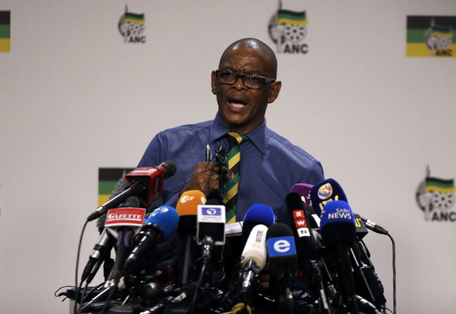 Secretary General of the African National Congress (ANC) Ace Magashule makes a statement at a briefing at the ANC headquarters in downtoan Johannesburg, Tuesday, Feb. 13, 2018. Magashule said the scandal-tainted President Jacob Zuma must leave office. [Photo: AP/Themba Hadebe]