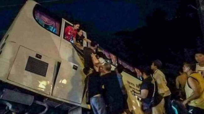 A Thai driver has been killed and 17 Chinese tourists have been injured in a tour bus accident in southern Thai province of Phang Nga on February 16, 2018. [Photo: CGTN]