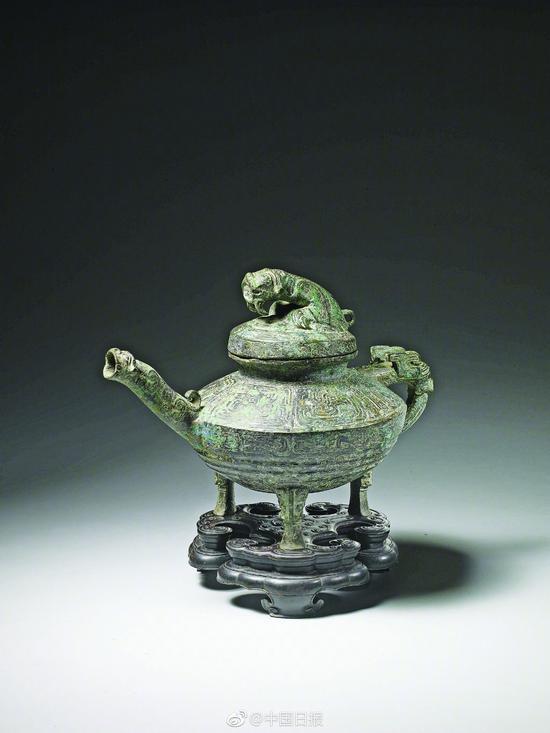 A bronze water vessel, known as Tiger Ying, is up for auction in Kent. [Photo: Weibo/China Daily]