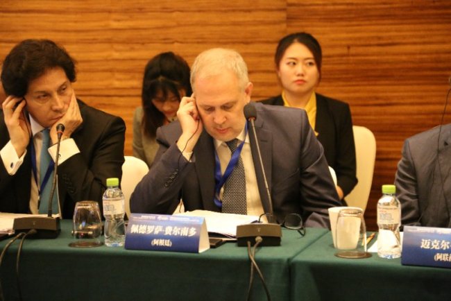 Argentine media adviser Fernando Pedrosa attends Sub-forum 2 at the Media Leaders Summit for Asia in Sanya, Hainan Province on April 9, 2018. [Photo: China Plus]