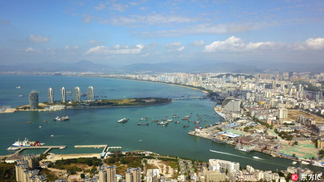 A photo shows an aerial view of the city of Sanya, Hainan province January 25, 2018. [Photo: dfic.cn]