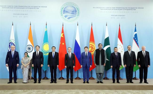 Chinese Premier Li Keqiang (4th L) attends the 16th meeting of the Council of the Shanghai Cooperation Organization (SCO) Heads of Government in Sochi, Russia, Dec. 1, 2017.[Photo: Xinhua]
