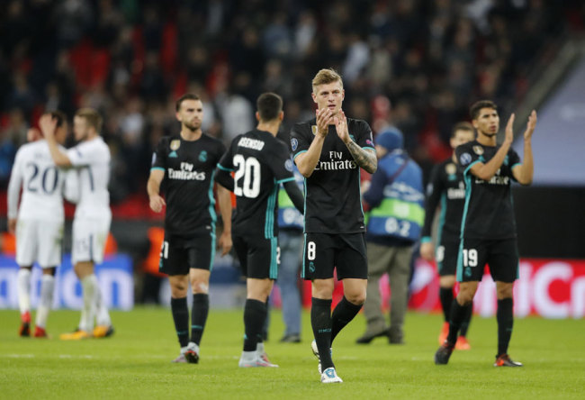 Real Madrid's Toni Kroos acknowledges the spectators after losing 1-3 during the soccer Champions League group H match between Tottenham and Real Madrid in London, Wednesday, Nov. 1, 2017. [Photo: AP]