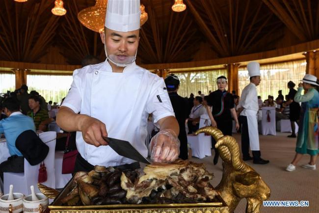 内蒙古味道·锡林郭勒“蒙餐八绝”发布 List of eight unique Mongolian dishes released in China's Inner Mongolia