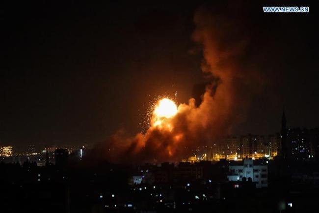 Smoke rises following Israeli air strikes in Gaza City, on Aug. 8, 2018. Israel on Wednesday carried out large-scale air strikes in the Gaza Strip, targeting "12 terror sites," a military spokesperson said in a statement. [Photo: Xinhua]