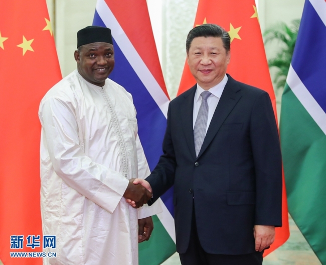 Chinese President Xi Jinping (R) meets with Gambian President Adama Barrow at the Great Hall of the People in Beijing, capital of China, Sept. 5, 2018. [Photo: Xinhua]