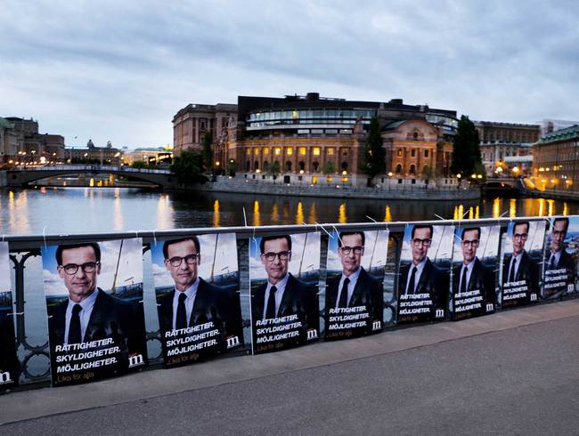 The Aug. 30, 2018 photo shows election posters of Moderate Party's Ulf Kristersson in front of the Swedish parliament in Stockholm, Sweden. [Photo: AP/Michael Probst]