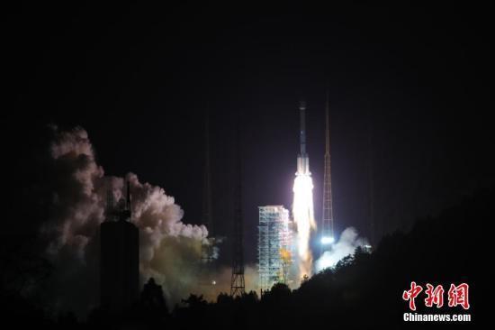 The launching of BeiDou-3 satellite from the Xichang Satellite Launch Center, in the southwestern Sichuan Province, Nov. 1 2018.[Photo:Chinanews.com]