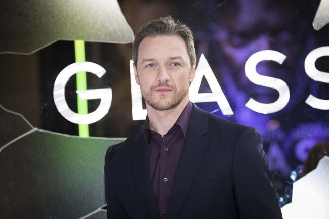 Actor James McAvoy poses for photographers upon arrival at the premiere of the film 'Glass', in London, Wednesday, Jan. 9, 2019. [Photo：AP]