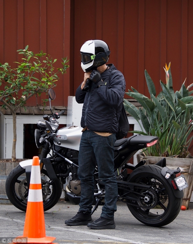 Actor Orlando Bloom was seen leaving lunch on his motorcycle in Brentwood on March 5, 2019. [Photo: VCG]