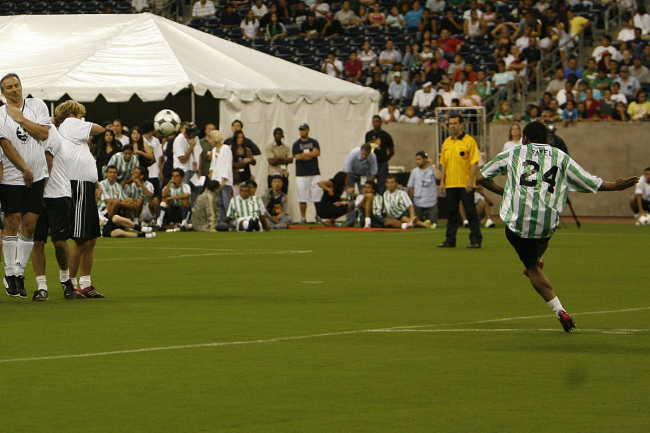 Subait Khater Fayel, of UAE, shoots during the Free Kick Masters competition Saturday, July 5, 2008, in Houston. [File photo: AP]
